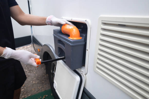 Best Portable bathroom rental  in St Cloud, MN